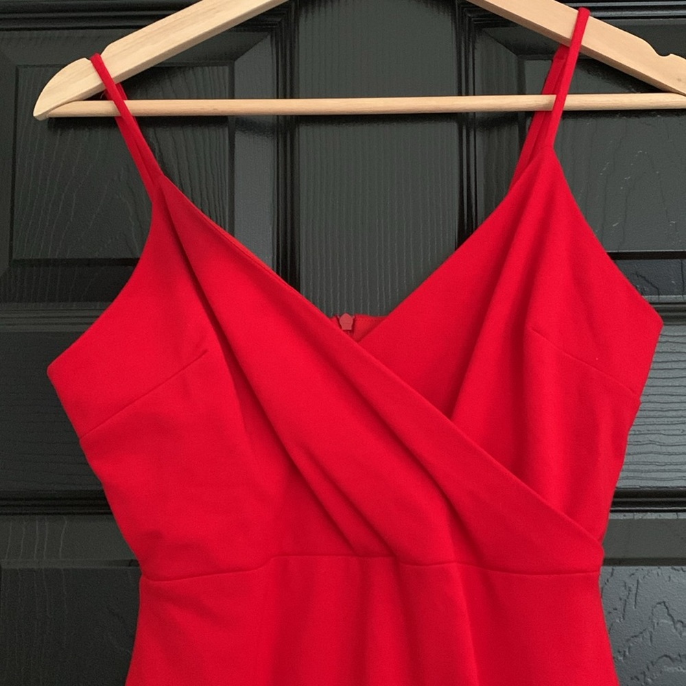 Lulus Ruffle Dress size S Like new - Picture 2 of 3